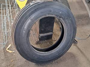 lot 92 image: 6.50-16SL 6 Ply Tube Type Tire
