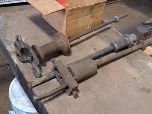 lot 113 image: Lot of (3) Automotive Slide Hammers