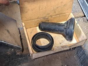 lot 116 image: CV Boot Tool