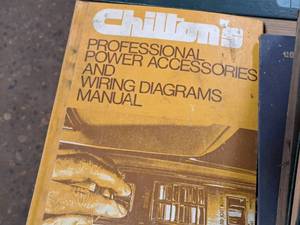 lot 121 image: Chiltons Automotive ServiceRepair Manual Professional Power Accessories and Wiring Diagrams Manual