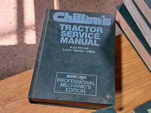 lot 122 image: Chiltons Professional Mechanics Edition Tractor Service Manual