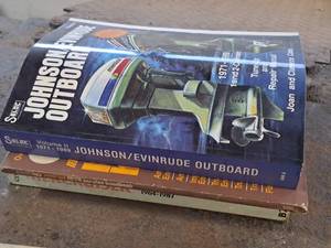 lot 129 image: Lot of (3) Marine Repair Manuals - JohnsonEvinrude Outboard, Chiltons 1978 Service Handbook, Clymer Mercruiser Stern Drive Shop Manual