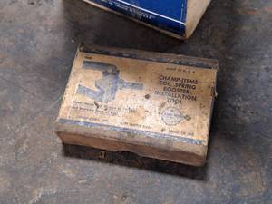 lot 143 image: Champ-Items Coil Spring Booster Installation Tool