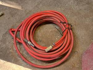 lot 152 image: Air Hose with Connectors