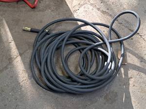 lot 153 image: Air Hose with Connectors