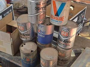 lot 161 image: Lot of (10) Motor Oil Cans (empty)
