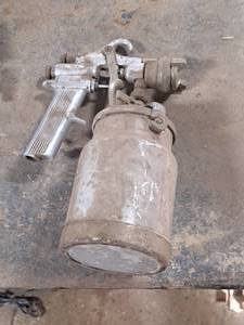 lot 167 image: DeVilbiss Type-MBC Air Spray Gun
