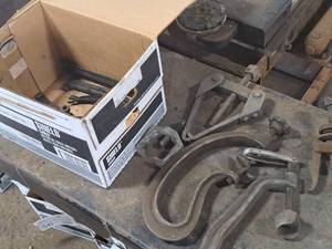 lot 172 image: Lot of  Assorted Pullers