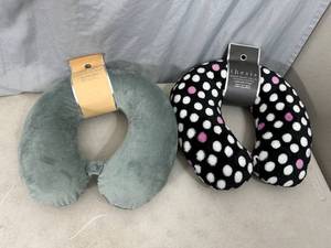 2 New Travel Neck Pillows