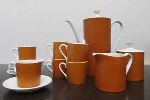 lot 161 image: Great Looking Mid Century 1960s Harmony House Tierra Ironstone Ceramic TeaCoffee Set