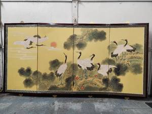 lot 190 image: Large Excellent Clean Vintage 1960s era Hand Painted Oriental 4-Panel Folding Screen