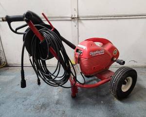 lot 192 image: Working COLEMAN Clean Machine Powermate 1210 