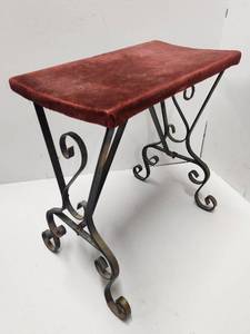 lot 208 image: Vintage Heavy Scrolled Wrought Iron Bench
