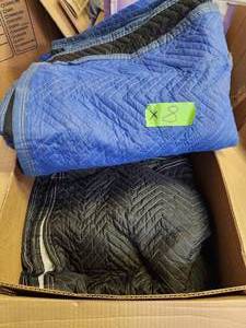 lot 244 image: Lot of 8 Packing Blankets in Very Good Condition