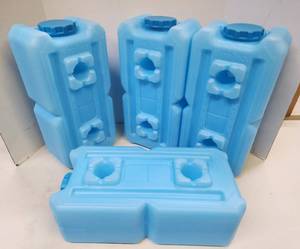 lot 246 image: Lot of 4 Brand New Large WATER BRICK Water Storage Containers