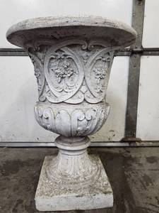 lot 261 image: Faux Cement Garden Urn - 24 x 18