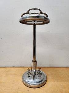 lot 57 image: Nice Vintage Deco Chrome SMO-KING Smoking Stand