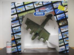 lot 25 image: Large 148 Scale Armour Collection Franklin Mint Diecast Airplane B-17 Flying Fortress