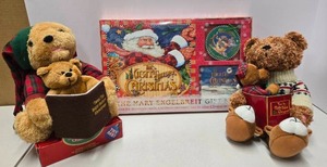 lot 112 image: Brand New Night Before Christmas Items - Mary Engelbreit Gift Set Musical Bear etc