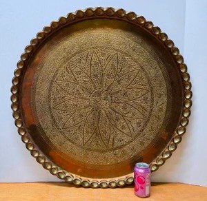 lot 72 image: LARGE Ornate Vintage Moroccan Round Brass Tabletop  Tray 