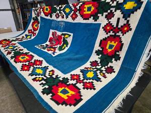 lot 2 image: Excellent Vintage Southwestern Handmade Wool Rug wGreat Color