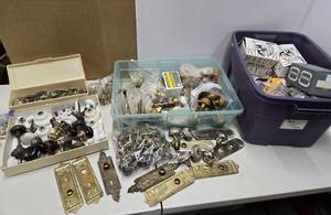 lot 354 image: LARGE Lot of Vintage etc Brass Door Hardware