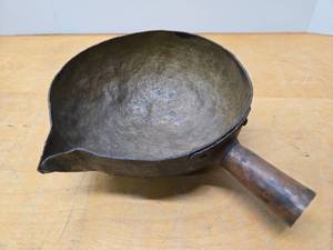 lot 362 image: Large Early Antique Hammered Copper Smelting Ladle 