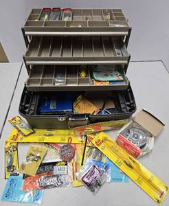 lot 394 image: Nice Condition Fishing Tackle Box wLures & Accessories