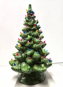 lot 397 image: Vintage Ceramic Lighted Christmas Tree