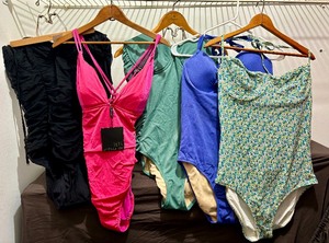 lot 253 image: Great Lot of 5 Brand New Womens Swimsuits - J.Crew & Jets by Jessika Allen