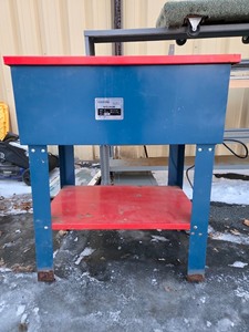lot 408 image: Nice Condition Menards 20 Gallon Parts Washer