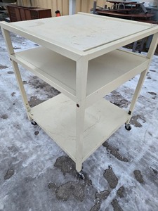 lot 407 image: Heavy Duty Industrial Square Steel 3-Tiered Table  Cart
