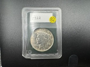 1922 BU Silver Peace Dollar in Holder