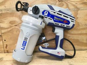 lot 11 image: Graco TrueCoat 360 VSP Handheld Paint Sprayer Model # 17D889 010925108
