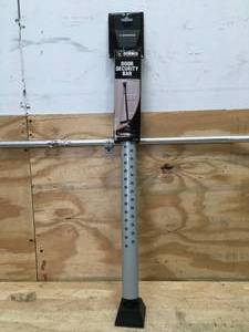 lot 78 image: Brinks Door Security Bar