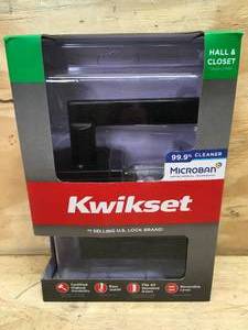 lot 79 image: Kwikset Hall & Closet Door Handle