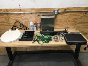 lot 118 image: Lot of Miscellaneous Items