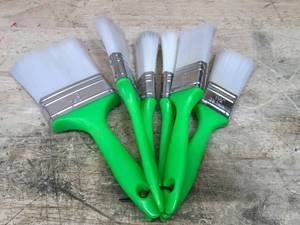 lot 120 image: Paint Brush Set