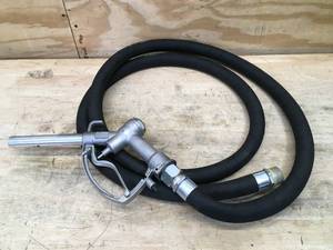 lot 126 image: 1 Anti Static Fuel Hose With Handle