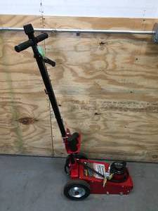 lot 127 image: Strongway 22 Ton AirHydraulic Service Jack Model # 46248
