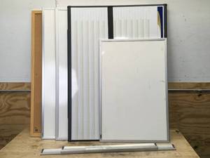 lot 138 image: Lot of 4 White Boards And A Cork Board