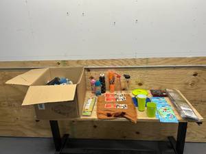 lot 179 image: Lot of Miscellaneous Items