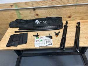 lot 183 image: Manual Adjustable Background Stand for Live Broadcast