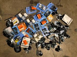 lot 36 image: Lot of Assorted Hardware Items Various Models and Conditions   Customer Returns See Pictures