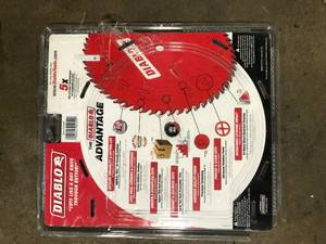 lot 3 image: DIABLO 12in. x 44-Tooth General Purpose Saw Blade for Wood  Customer Returns See Pictures