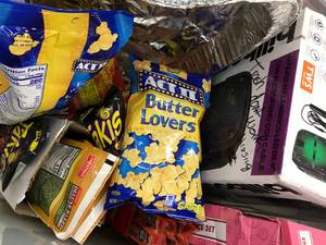 lot 116 image: ASSORTED FOOD BOX, PAST BEST BUY DATE