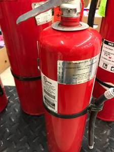 lot 47 image: FIRE EXTINGUISHER
