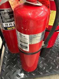 lot 50 image: FIRE EXTINGUISHER-MEDIUM