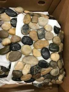 lot 11 image: POLISHED PEBBLE TILE