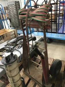 lot 66 image: WELDING TANK CART